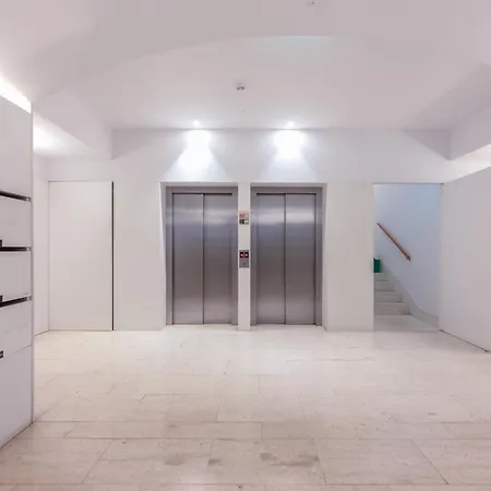 Apartment Downtown Prime By Homing *